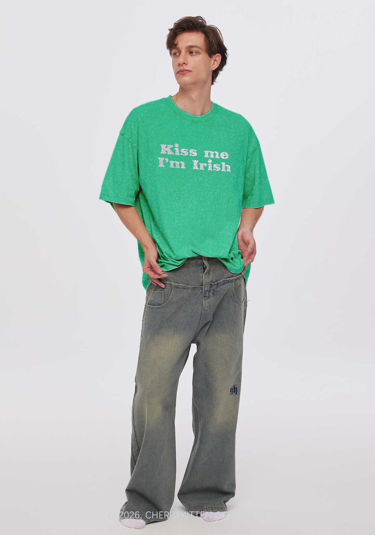 Glitter Kiss Me St Patricks Y2K Shirts Washed Tee Cherrykitten